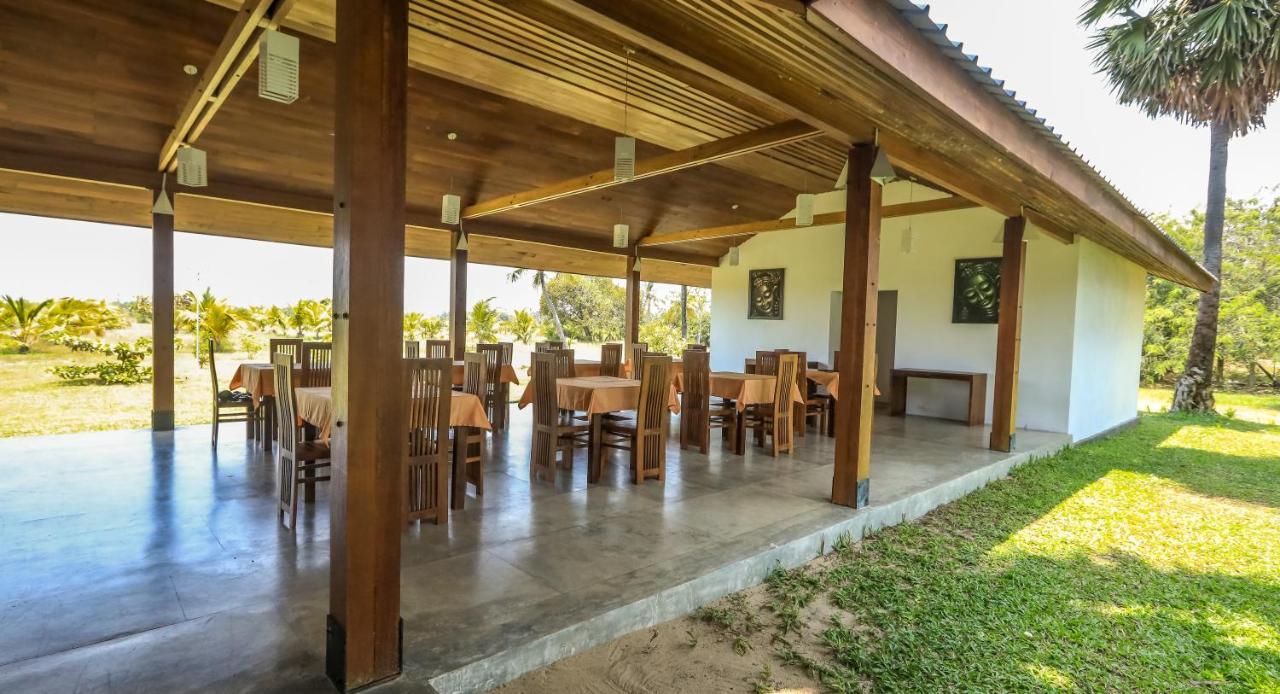 Kayjay Palms Hotel Passikudah Ngoại thất bức ảnh