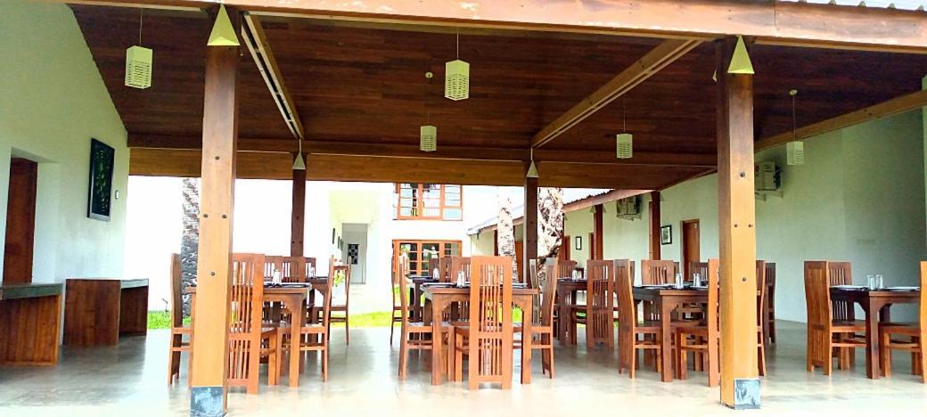 Kayjay Palms Hotel Passikudah Ngoại thất bức ảnh
