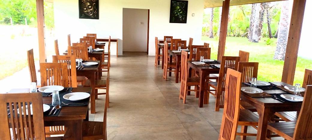Kayjay Palms Hotel Passikudah Ngoại thất bức ảnh